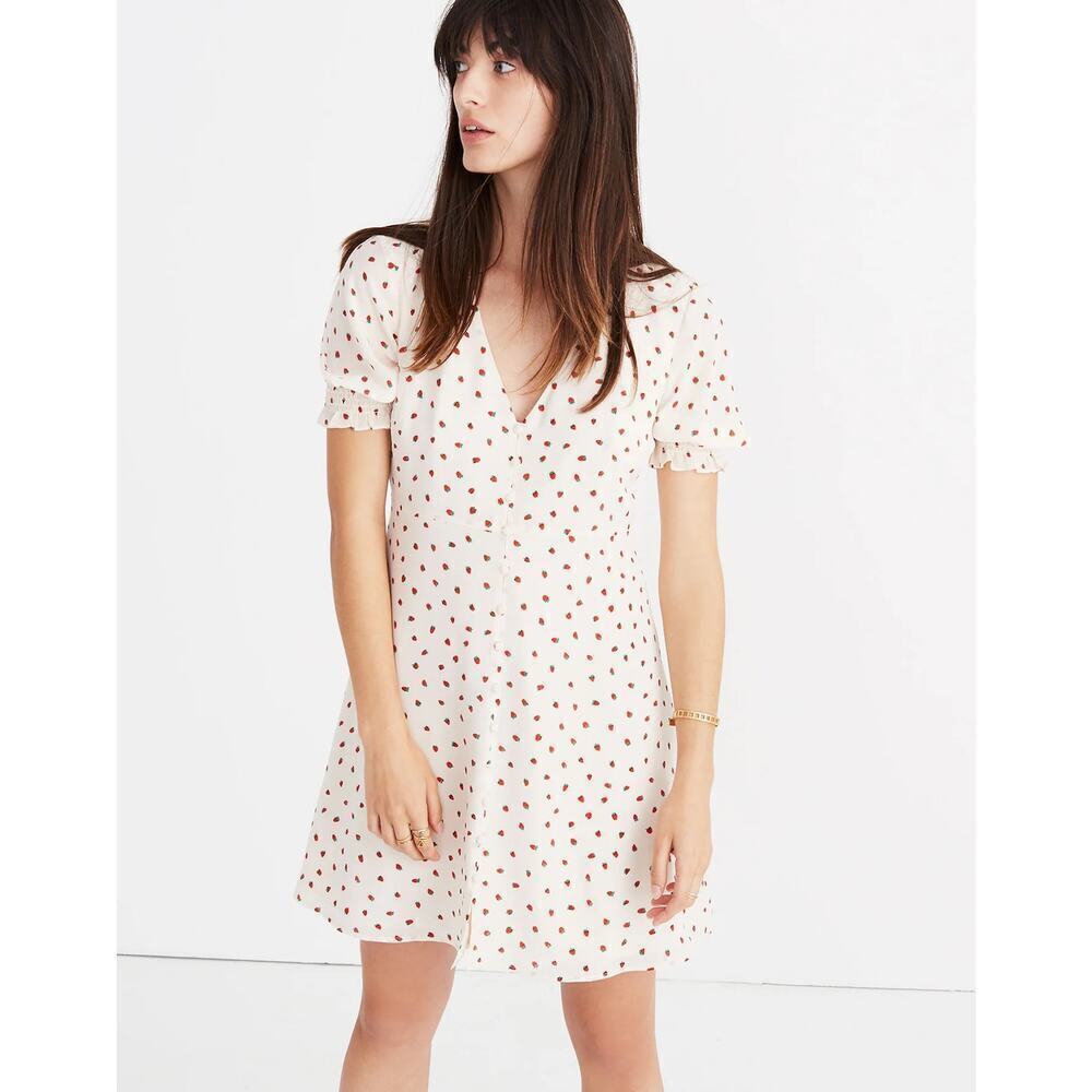 Madewell Silk Clover Button Front Dress in fresh strawberries lined v neck